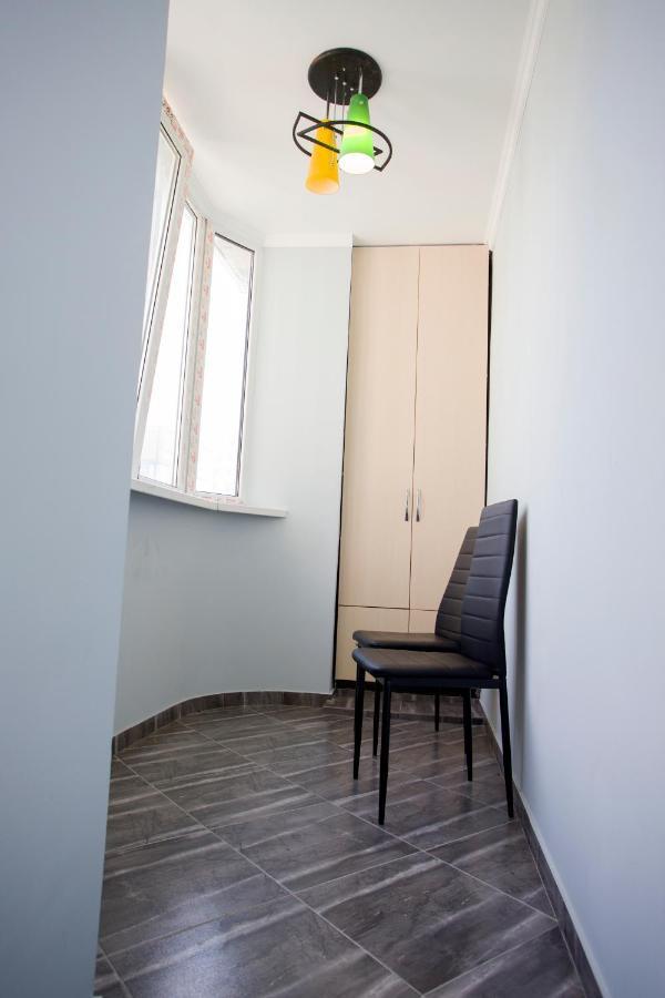 Apartament Curat Si Confortabil Str. Ismail 86 In Centrul Chisinaului Daire Dış mekan fotoğraf